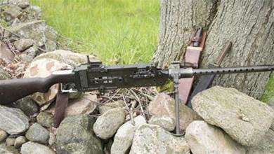 毒刺輕機槍：二戰時期射速比肩MG42的機槍，四等人撿來的寶貝