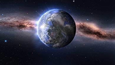 地球重60萬億億噸，為何能飄在太空？