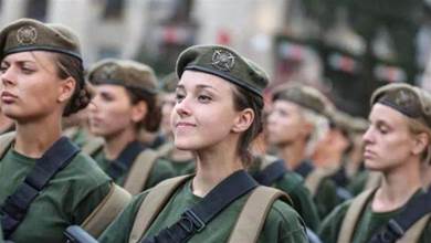 烏克蘭女兵到底有多美？顏值高得讓對手都不忍心下手 #烏克蘭 #女兵